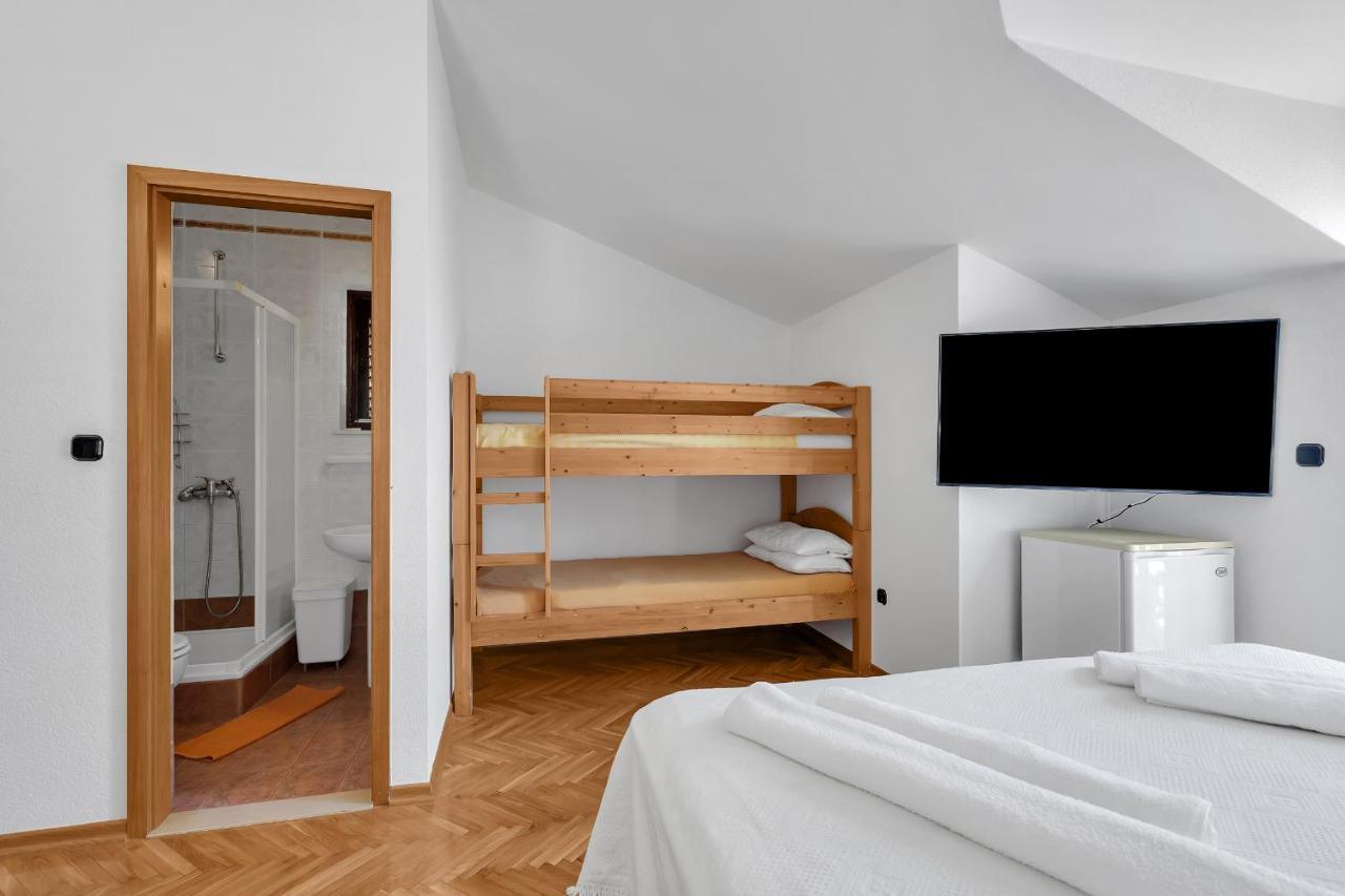 Guest House Lazeta Дуче Екстер'єр фото