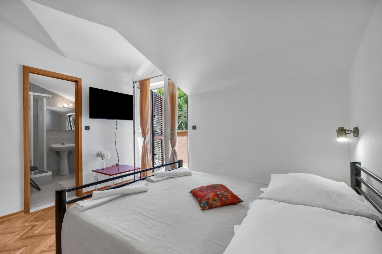 Guest House Lazeta Дуче Екстер'єр фото