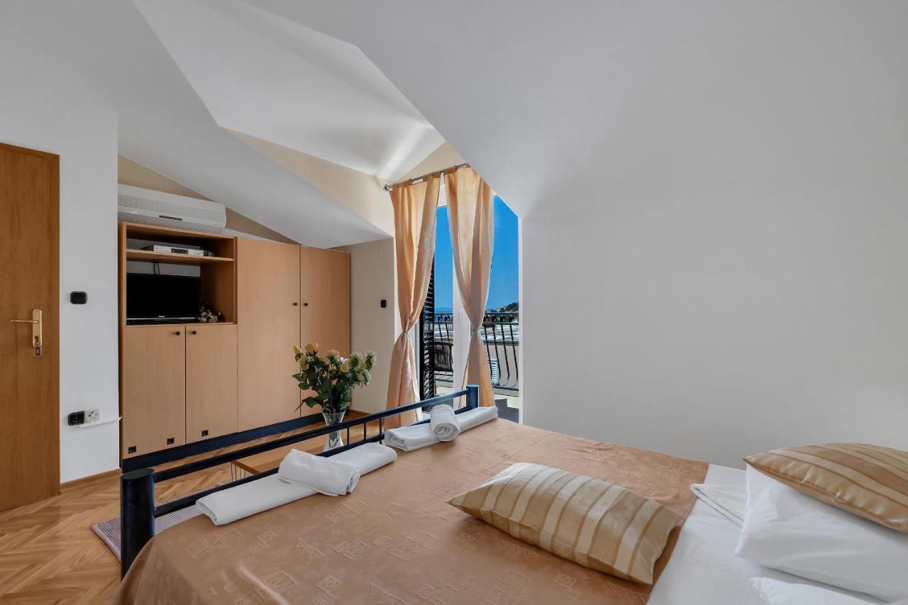 Guest House Lazeta Дуче Екстер'єр фото