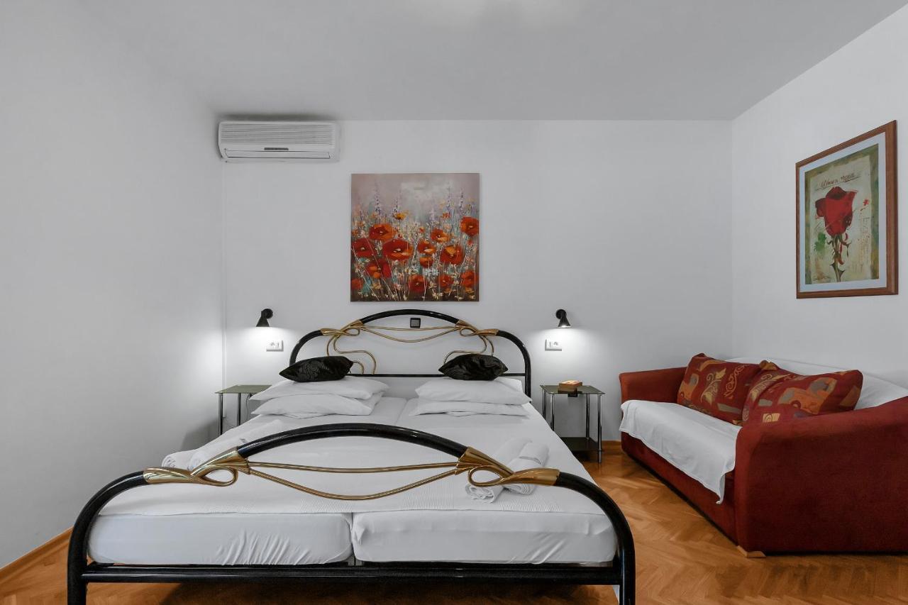 Guest House Lazeta Дуче Екстер'єр фото