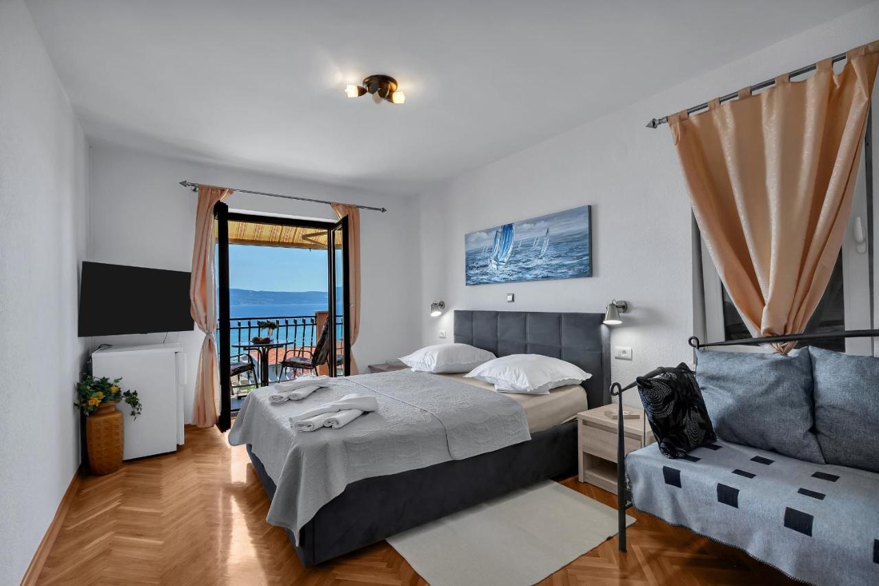 Guest House Lazeta Дуче Екстер'єр фото